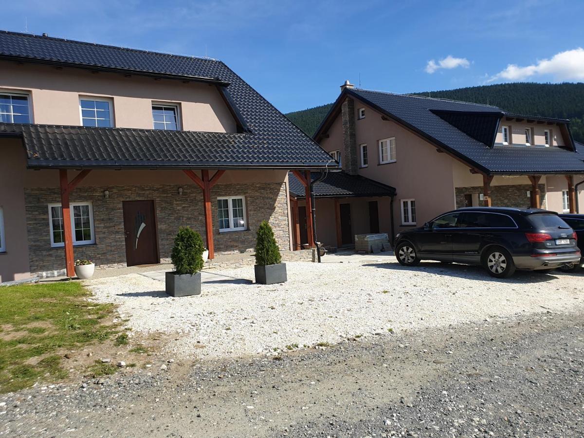 Penzion Parma Ostruzna Luaran gambar